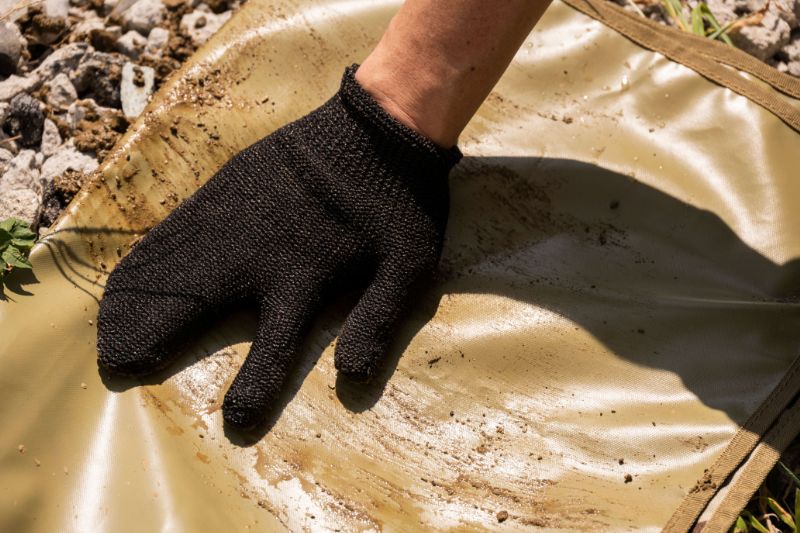 hinata アウトドア用グローブクリーナー – キャンプリンク公式